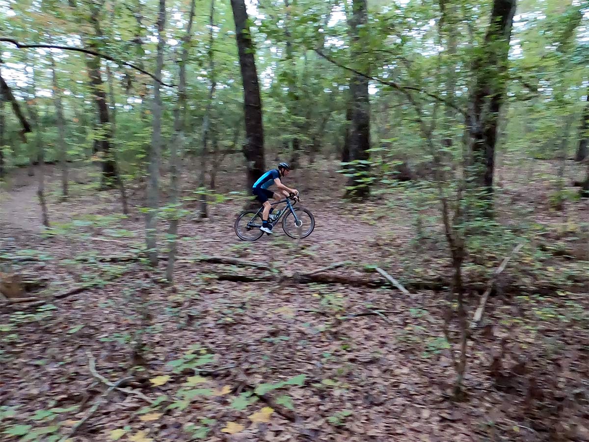gravel cycling near knoxville on the north boundary greenway singletrack