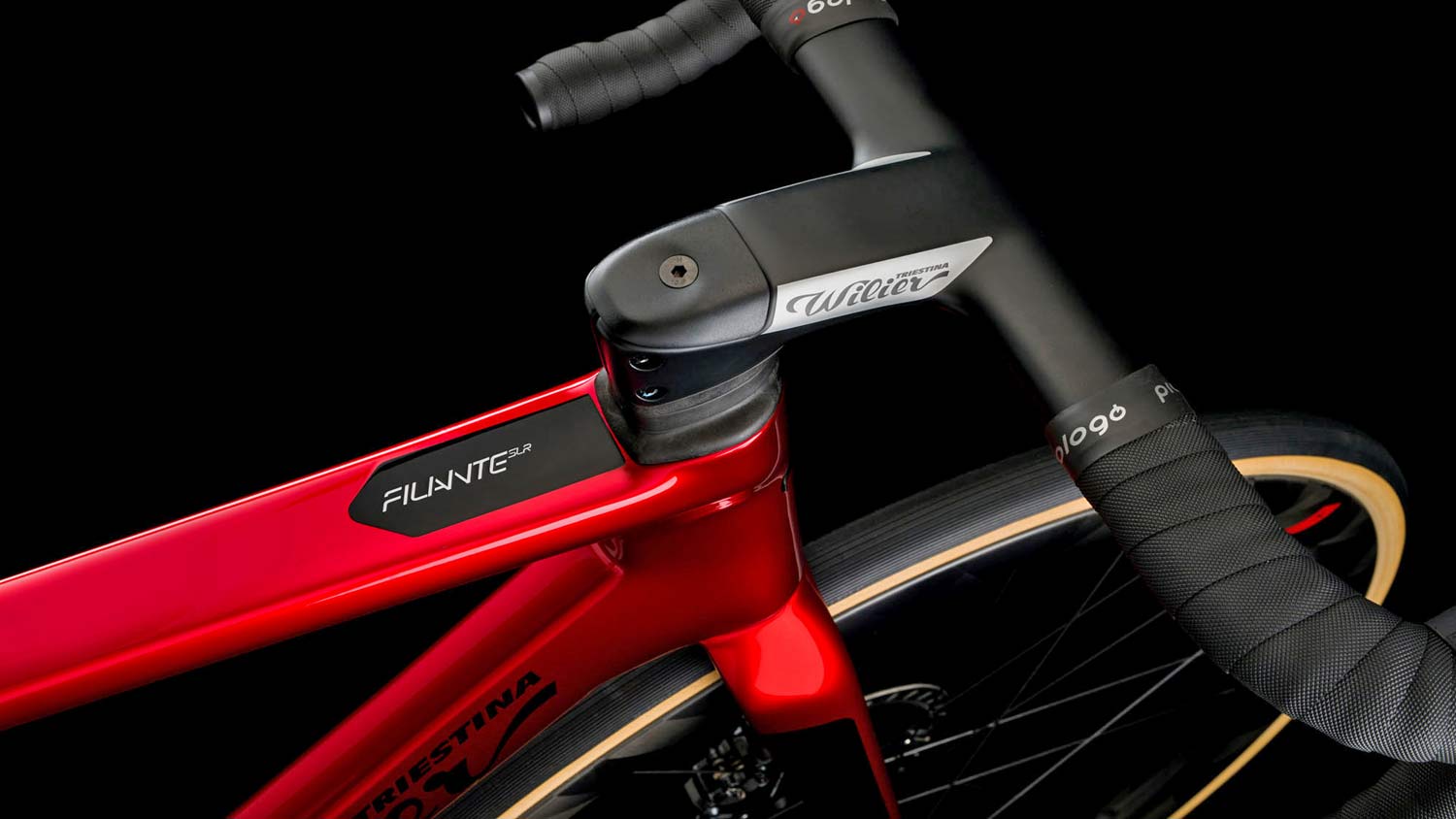 Wilier Filante SLR aero road bike, pro lightweight all-rounder carbon aero road race bike, toptube detail