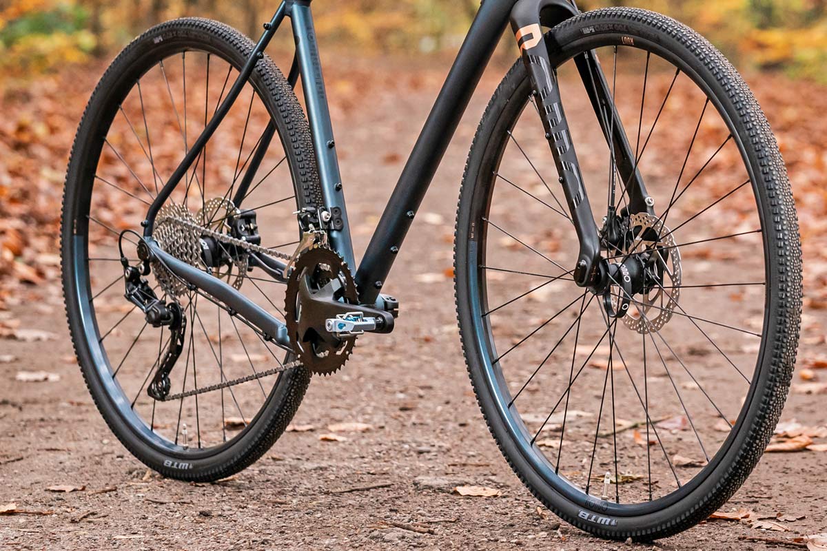 2021 Rondo Ruut AL1 2X alloy gravel bike, angled detail