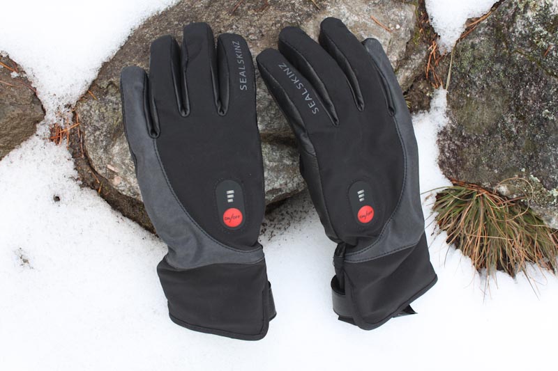 Sealskinz Heated Cycle Gloves, on snow