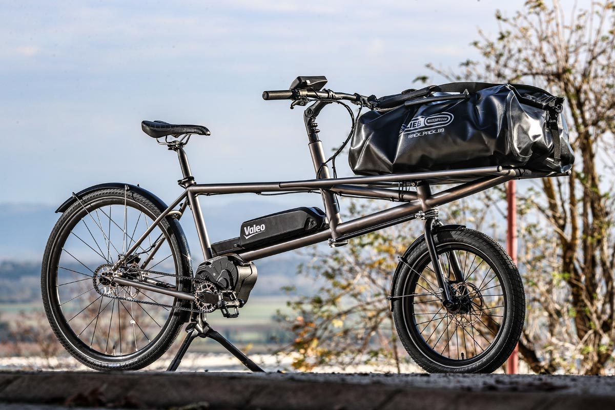 Valeo smart e-bike system with integrated shifting on cargo bike