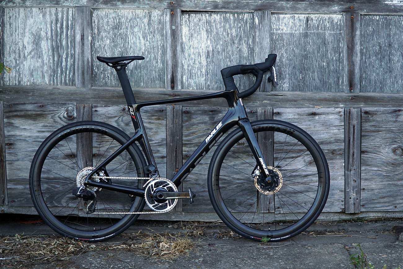 review of parlee rz7 aero road bike with bike shown from side