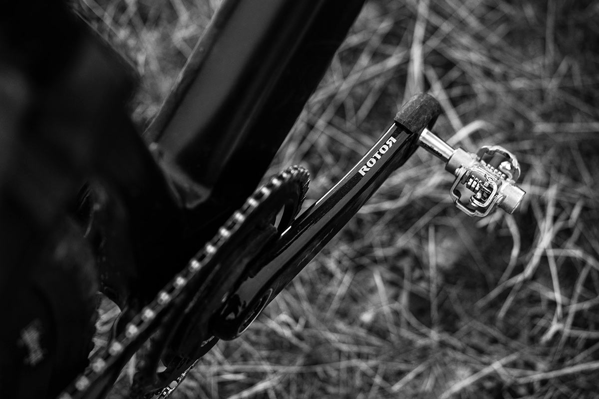 new rotor aldhu carbon fiber crank arms shown on a bike