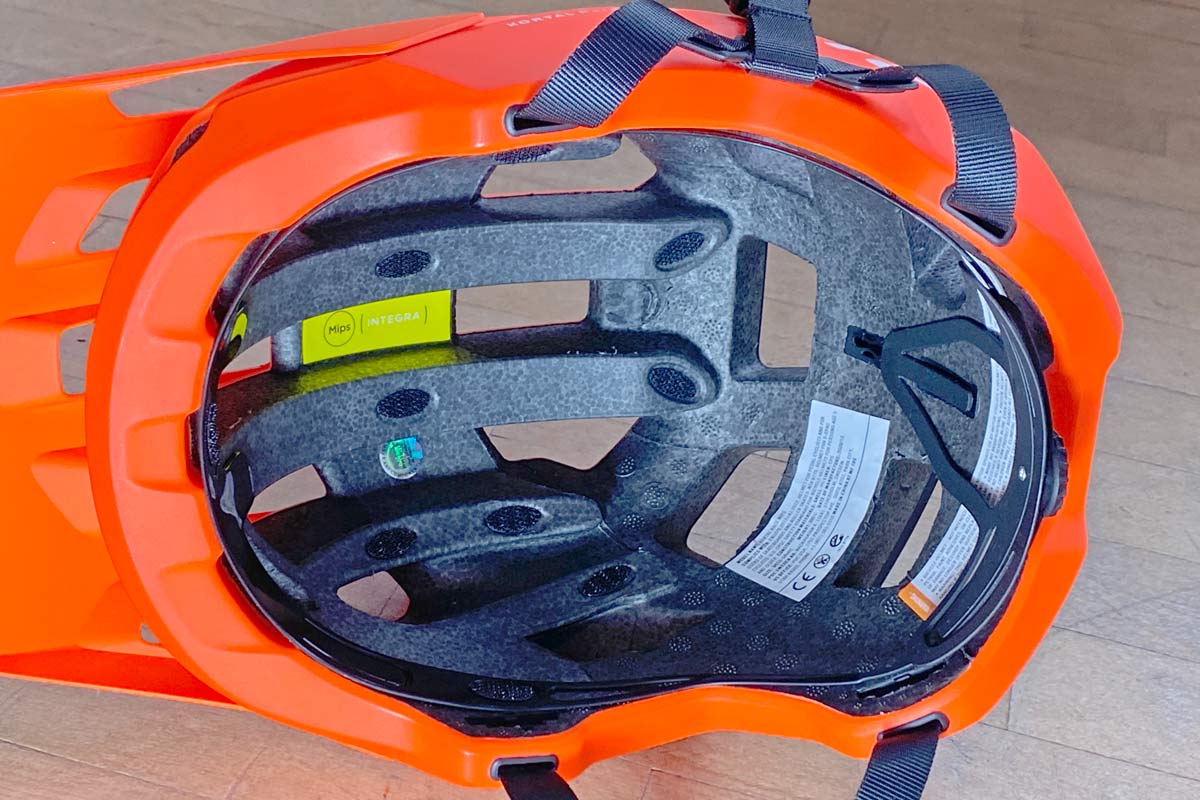 MIPS Integra helmet protection, anti-rotation low-friction layer insert tech, POC Kortal Race MIPS inside