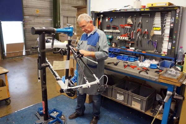 Lapierre Cycles headquarters tour - assembly stations