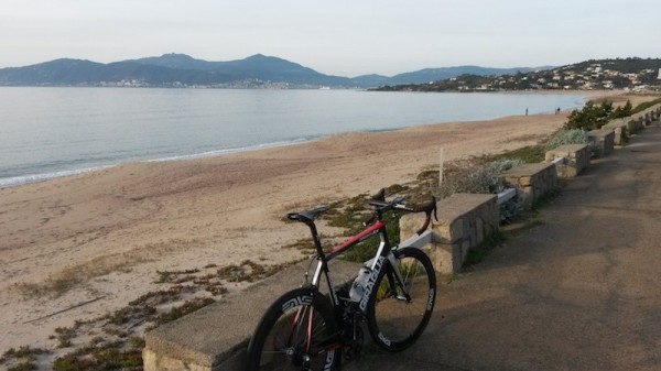 bikerumor pic of the day bay ajaccio en Corse