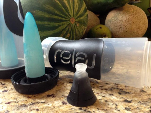 Relaj water bottle review with easy drinking shape and removable freezer ice pack