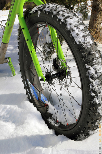 Exclusive: Kuroshiro Reinvents the Tubeless Wheel with their Incredible ensō685 Carbon Fat Bike Rim 