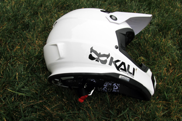 Kali helmets 2014 Shiva road helmet gloves20140130_0767