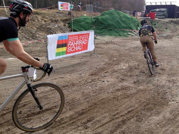 Berliner-Fahradschau-Berli-Bike-Show-Junkyard-Cross-tradeshow-cyclocross-race