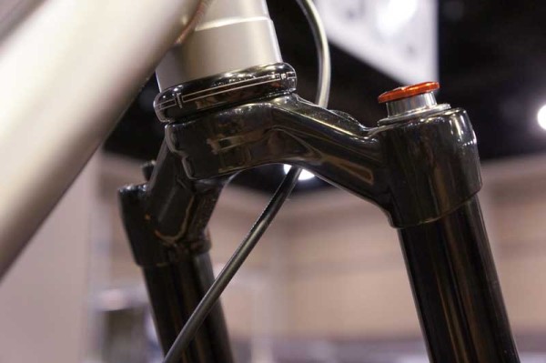 DT-Swiss-2015-single-shot-suspension-fork-updates