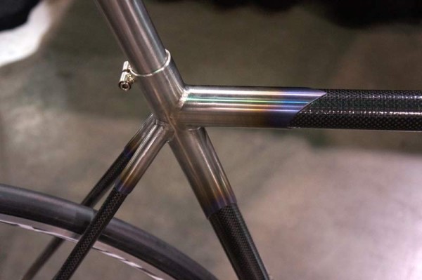 nahbs2014-ogre-titanium-carbon-road-bike02