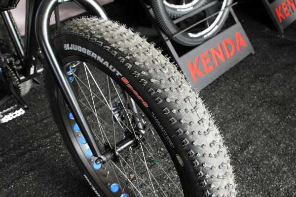 Kenda Honey Badger Juggernaut fat bike (5)