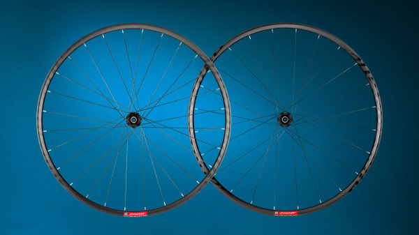 Niner-Carbon-CX-Cyclocross-wheelset