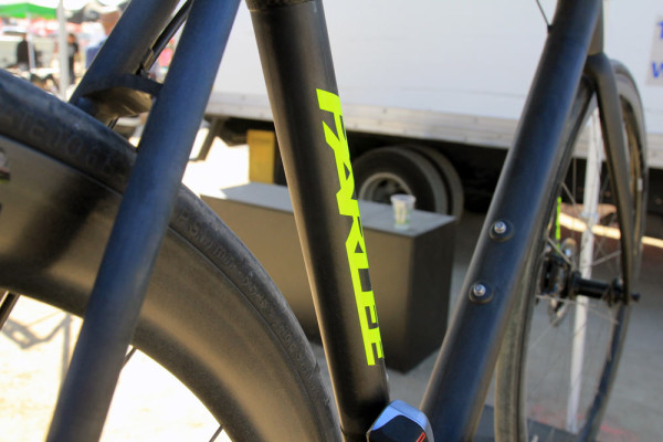 Parlee-Cycles-Z-Zero-road-bike-in-house-made-carbon-tubes