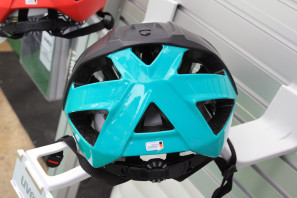 Uvex Quattro Enduro helmet womens jr  (5)
