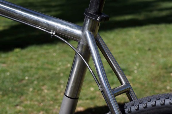 Vassago-TKO-gravel-road-bike-titanium