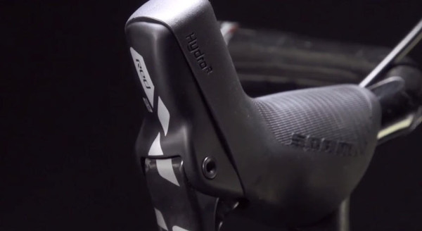 redesigned 2015 SRAM Hydro R hydraulic disc brakes for road bikes