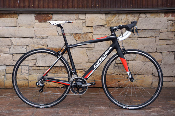 2015 Orbea Avant OME entry level carbon fiber endurance road bike