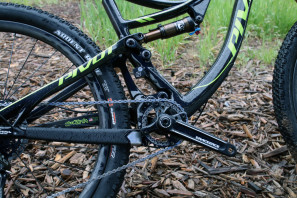 Pivot Mach 4 275 xc trail bike carbon (22)
