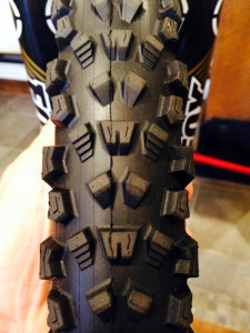 Sneak Peek: Prototype Maxxis Downhill Mountain Bike Tires - Bikerumor