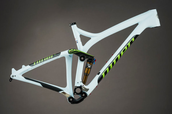 2015 Niner RIP 9 RDO 29er mountain bike gets new carbon compaction frame construction and white-green colorway