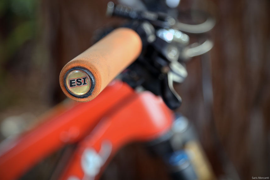How to Install ESI Chunky Grips without Alcohol 