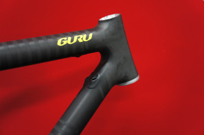 2015-Guru-photon-HL-650-gram-custom-carbon-fiber-road-bike