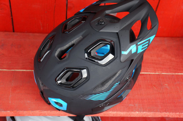 2015 MET Parachute HES ultralight 700g full face mountain bike helmet for enduro