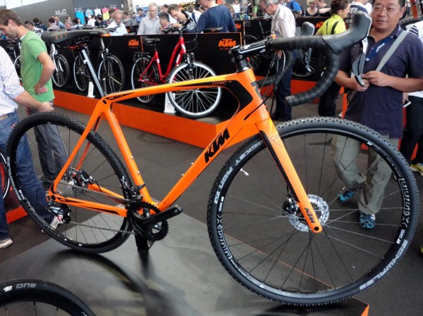 KTM_Canic_CXC_carbon_disc-brake_cyclocross_bike_complete