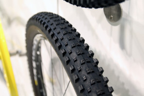 Mavic road disc ksryium cxr aero wheel tire system 2015 mountain bike (36)