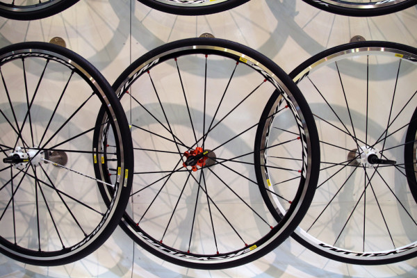 Mavic road disc ksryium cxr aero wheel tire system 2015 mountain bike (53)