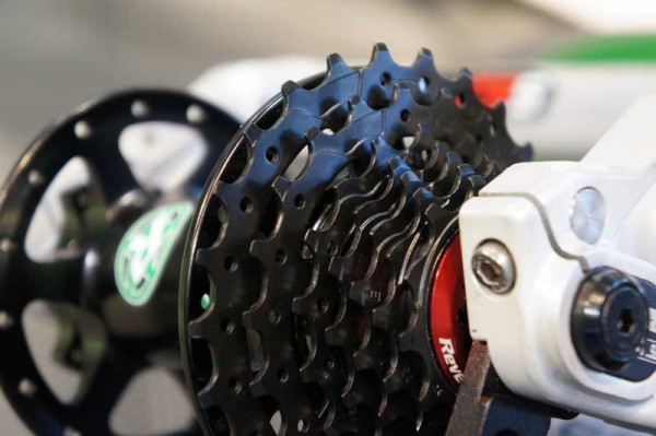 Reverse-Components-prototype-DH-rear-hub-and-cassette