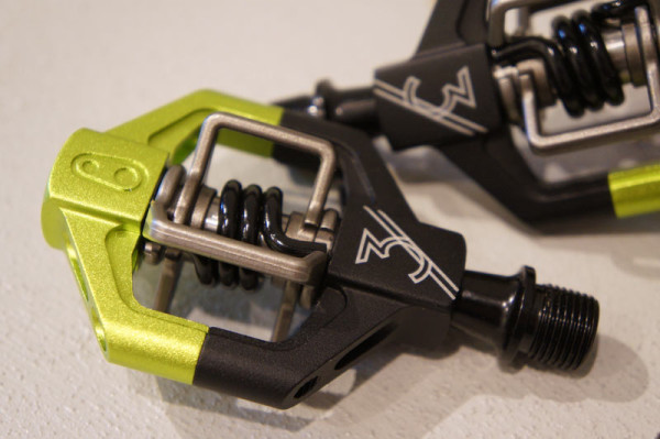 crank brothers limited edition colors for mountain bike pedals