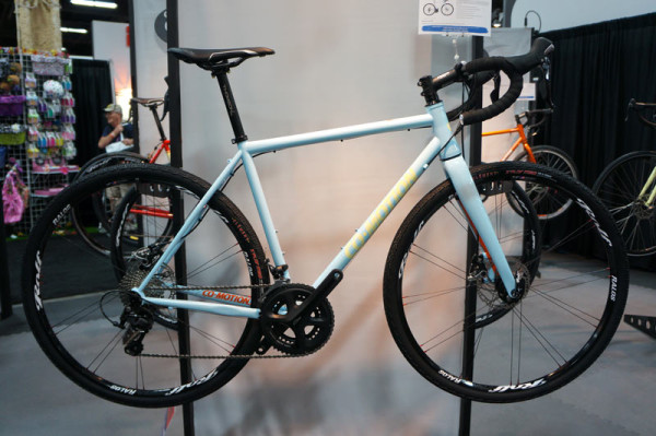 2015-CoMotion-Klatch-disc-brake-gravel-oad-bike