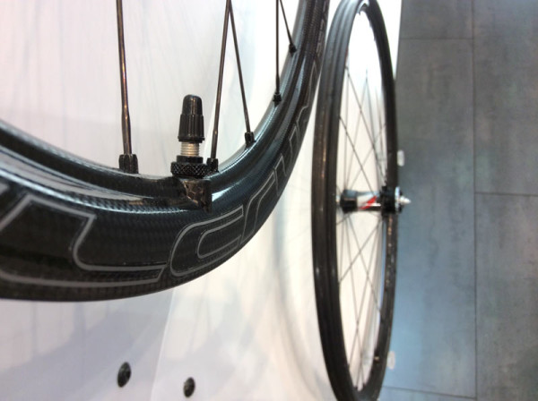 2015-Fulcrum-Red-Carbon-tubeless-mountain-bike-wheels