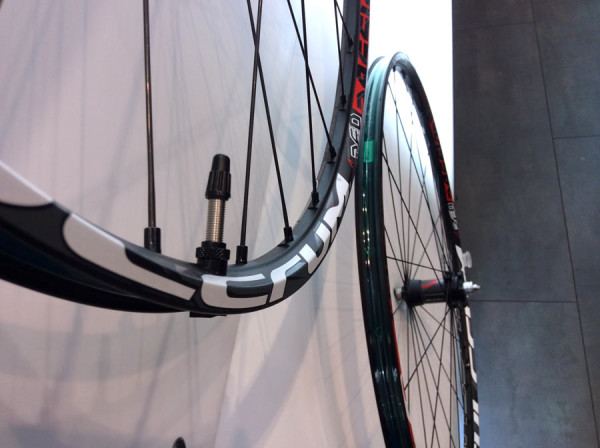 2015-Fulcrum-Red-Passion-alloy-tubeless-mountain-bike-wheels