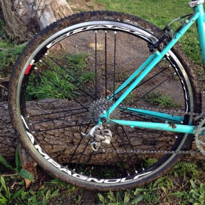 Campagnolo_Campy_Shamal_Ultra_Tubular_aluminum_race_wheelset_wheels_Tufo_Flexus_Primus_tires_rear_wheel_after_ride