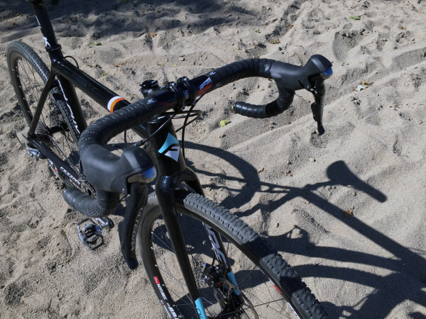 Fezzari Fore Cyx cyclocross cross bike carbon disc (3)