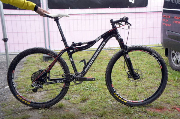 pronghorn-650B-suspension-mountain-bike-and-carbon-road-bike