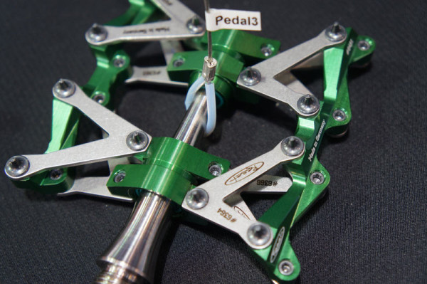 reset-components-flat-pedal-and-dropouts02