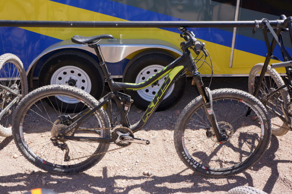 2015-KHS-sixfifty-7200-650B-enduro-mountain-bike01
