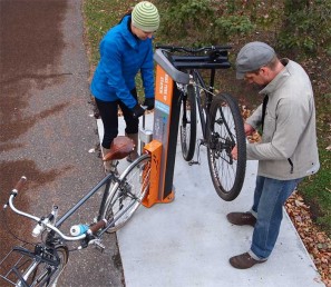 Bike fixstation deluxe public work stand (8)