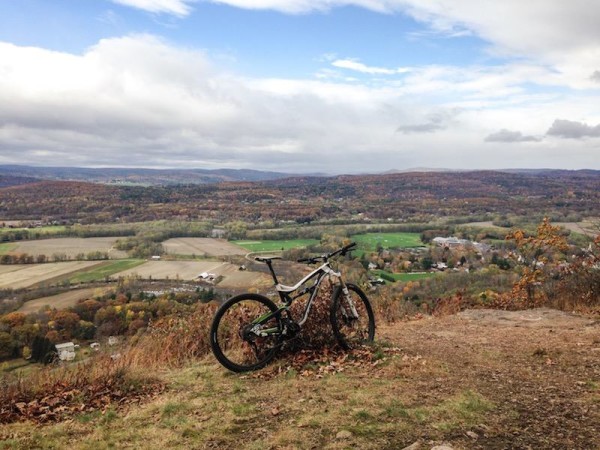 bikerumor pic of the day fall bike riding in Pocumtuck Ridge in Deerfield, MA