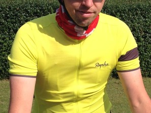 Supperleggero_Leggera_silk_cycling_scarf_criterium-red-white-dots_warm_summer_road_riding