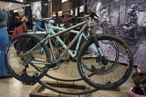 engin-cycles-titanium-hardtail-29er-mountain-bike01