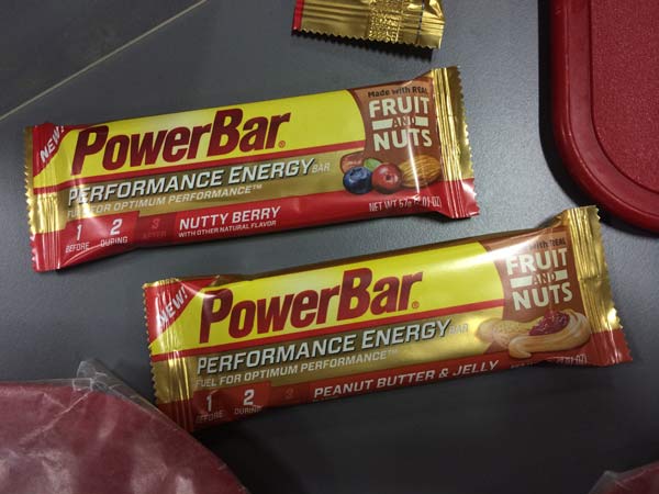 new-Powerbar-fruit-and-nuts-flavor-energy-bar01