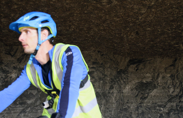 Louisvill mega cavern bike park mtb bmx underground cave  dirt jump (28)