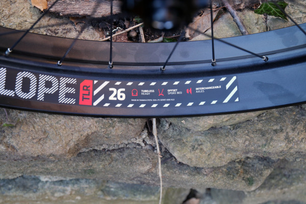 Bontrager Hodag Jackalope fat bike tubeless wheel tire system  (7)