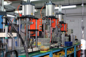 SRAM Taiwan Factory Tours Suspension Shifters Derialleurs Carbon production054